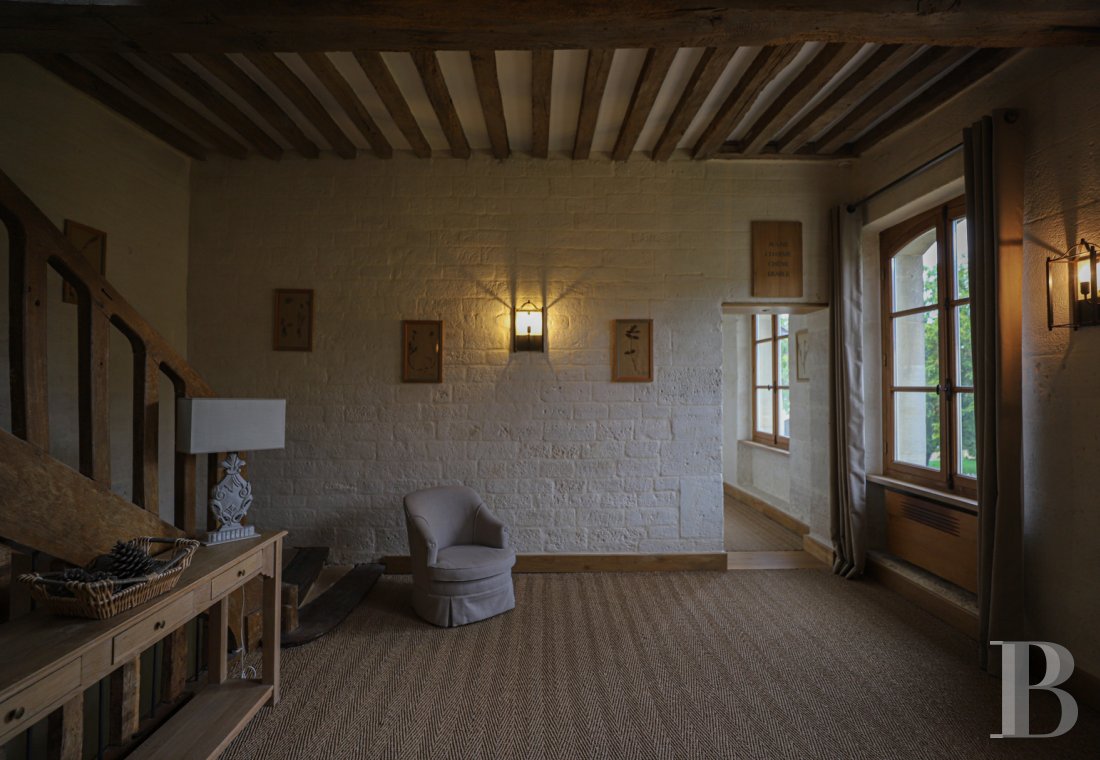 Dans l’Oise, près de Senlis, un vaste corps de ferme du 18e siècle et son pigeonnier transformés en hôtel  - photo  n°13